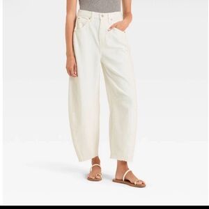 Women's High-Rise Curved Leg Barrel
Jeans - Universal Thread White 8